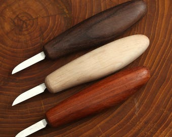 Cuchillo pequeño para trinchar forjado a mano