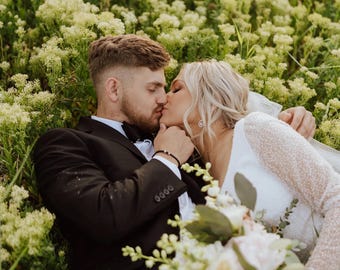 True to Color Lightroom Presets – Vibrant Photography, Editorial Style (Digital Download) DESKTOP AND MOBILE