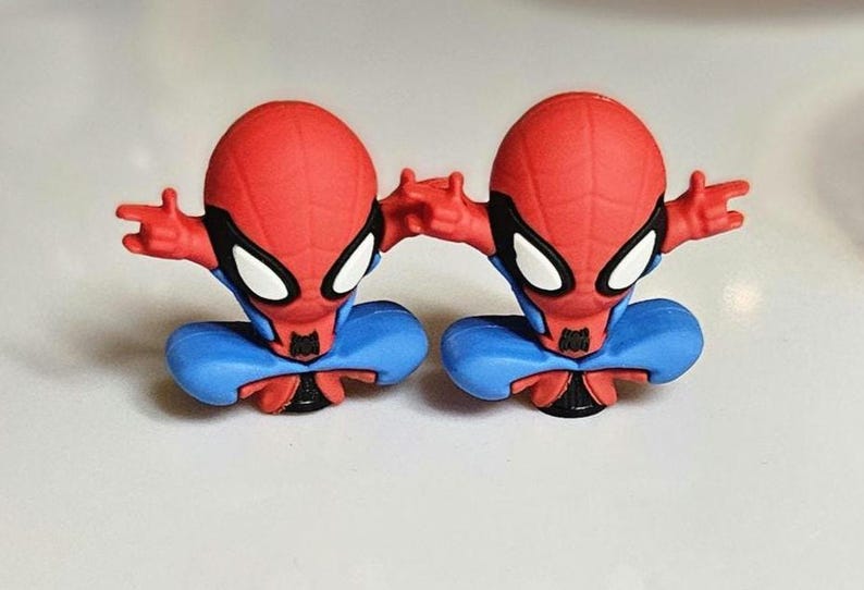 Spiderman sitting Schrader Valve Caps, Cycle Enthusiasts, Pair bild 4
