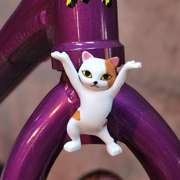 Dancing Kitty Fork Rider