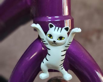 Dancing Kitty Fork Rider
