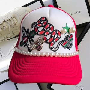 Gucci Women Camo Cap with Red-White Snake Patch and Green-Red Stripe All Hats – OPTIONS main image 4