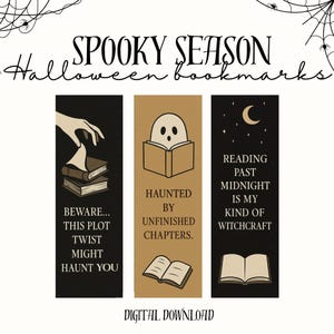 Pode incluir: Marcadores de Halloween da época assustadora. Três marcadores retangulares com ilustrações e texto assustadores. Um mostra uma mão alcançando um livro, outro um fantasma em um livro e o último uma lua e estrelas.