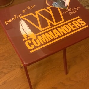 Mesa de TV personalizada, mesa de TV deportiva, mesa de TV con bandeja de epoxi, mesa de TV con bandeja griega, mesa de TV plegable, mesa plegable