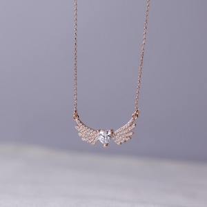 925 Sterling Silver Angel Wing Necklace with Zircon Stone,Gift for girl,Gift for Mom,Gift for Birthday,Gift for New Mom,Gift for Christmas