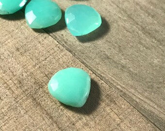 Natural Chrysoprase Briolette, Single Large Green Stone - Heart-shaped 14mm, Jewelry Supplies (B-Chry1a)