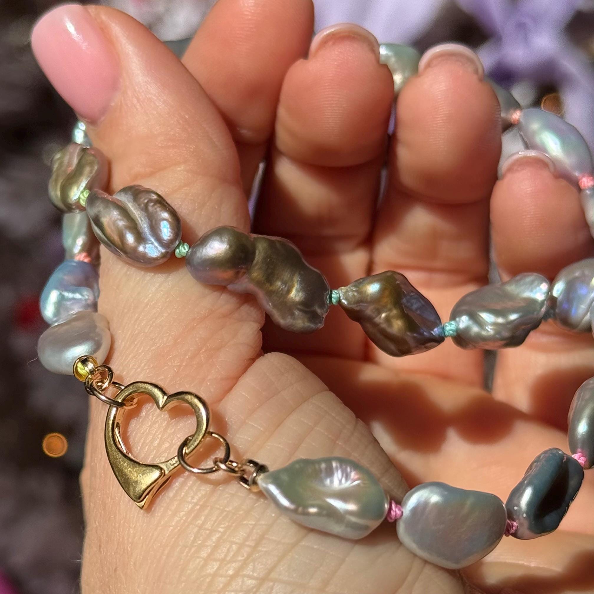 バロックハートパール ネックレス（シルクノット） シルバー バロック パール ネックレス、18 インチ パール ネックレス