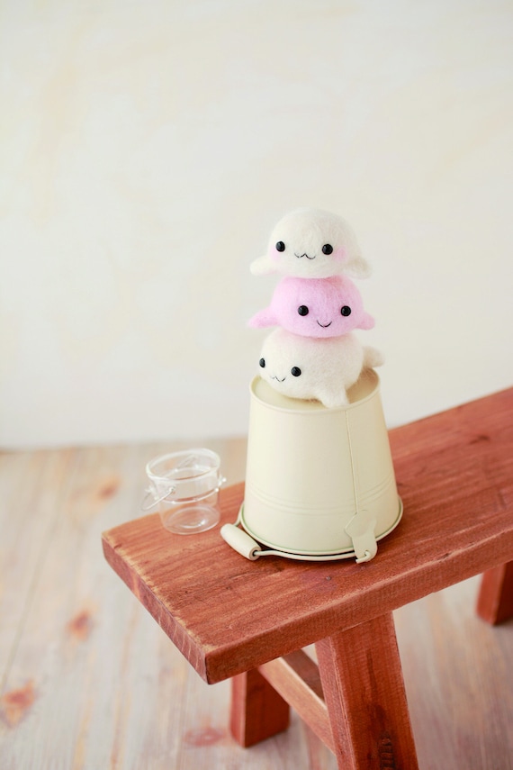 Wool Felting DIY Kit – Triplet Baby Seals (with English