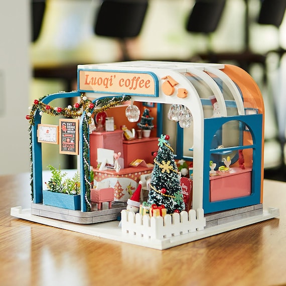 Christmas 2024 dollhouse kit