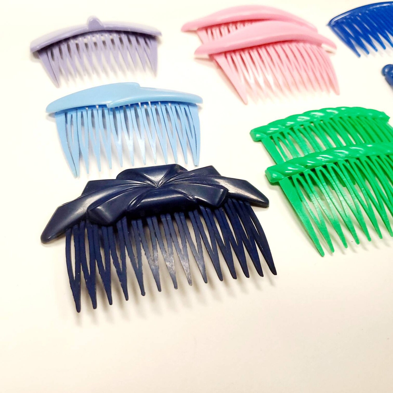 Vintage Lot of 10 Decorative Plastic Hair Clips 1980s Hong Kong Goody