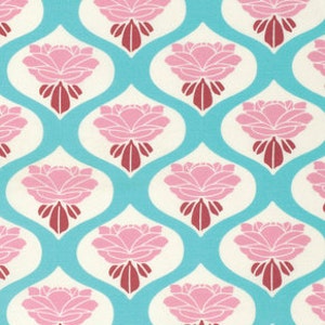 Tanya Whelan, CHLOE collection,Rose in Sky, yard