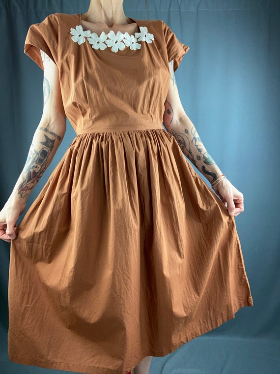 Vintage 50s 60s babydoll dress,cotton floral appl… - image 7