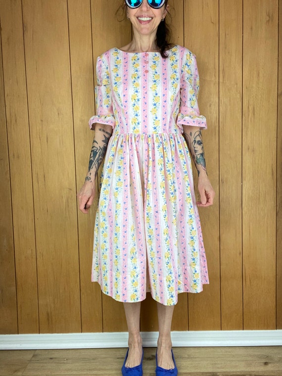 Vintage 60s 70s pastel polka dot floral dress,cot… - image 4