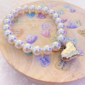 925 silver puffy heart bracelet- Swarovski pearl beaded bracelet-brides jewelry-silver heart charm bracelet-white pearl bracelet
