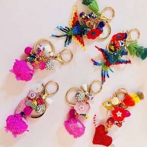 Artisan Mexican beaded Hearts key chain-beaded Mexican one of a kind bohemian fun tassel charm Bag accessories gift Friendship llaveros