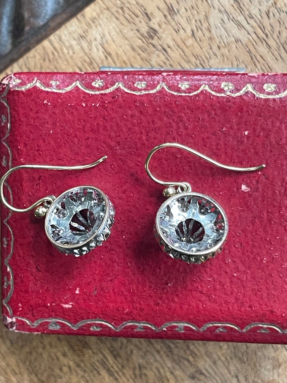 Boucles D'oreilles Dormeuses Antique Or 18k Onyx Cabochon Facetté Circa 1900 - Style Napoléon III