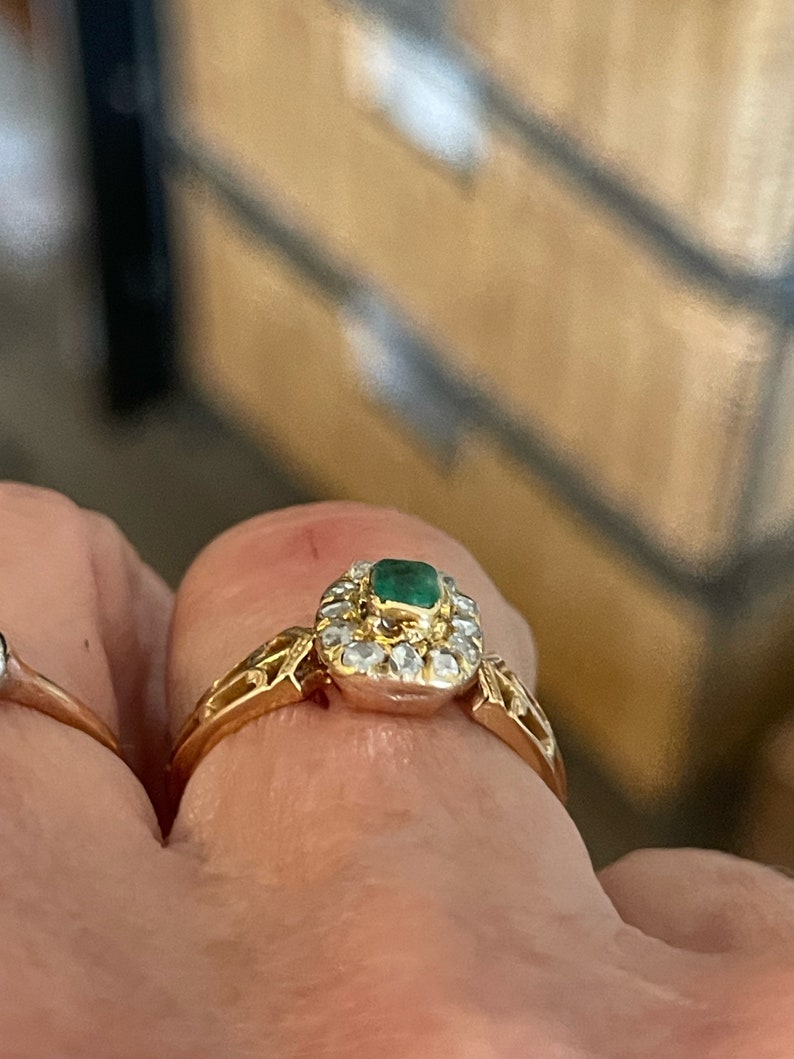 French SPECTACULAR Antique Victorian 18k Gold EMERALD & DIAMOND Ring image 10