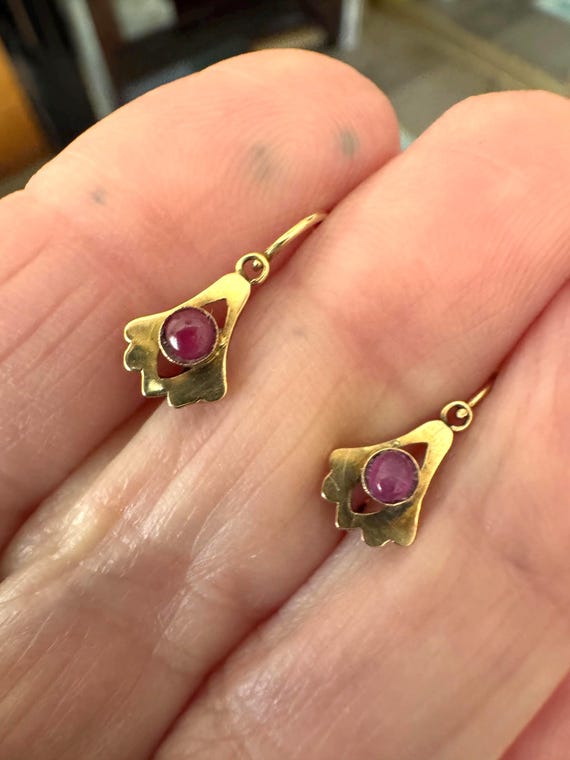 Delicate & TINY Handmade RUBY and 18K Gold Victor… - image 3