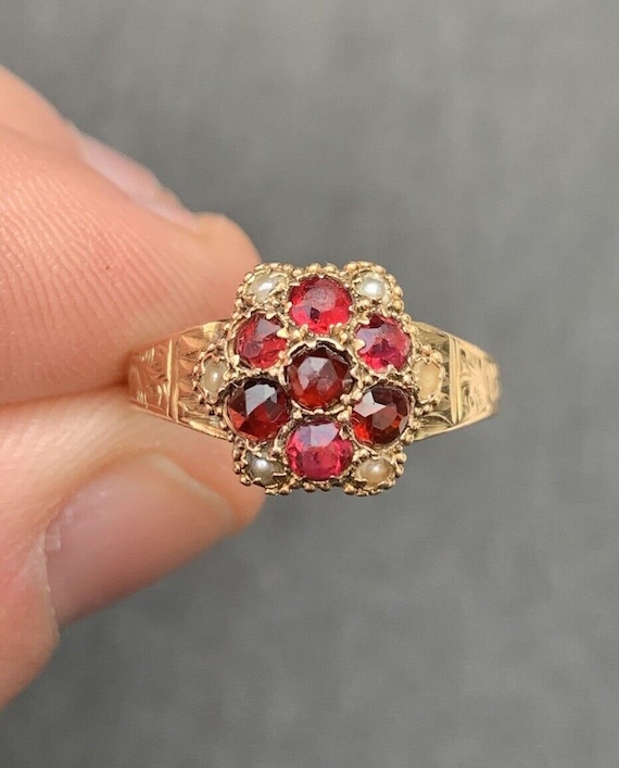 VICTORIAN 18k gold Garnet & Seed pearl COLLECTABLE