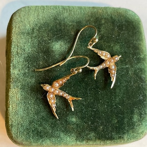 RARE & COLLECTABLE Antique VICTORIAN Handmade 15k Gold Pearl Bird Earrings, swallow bird, sparrow