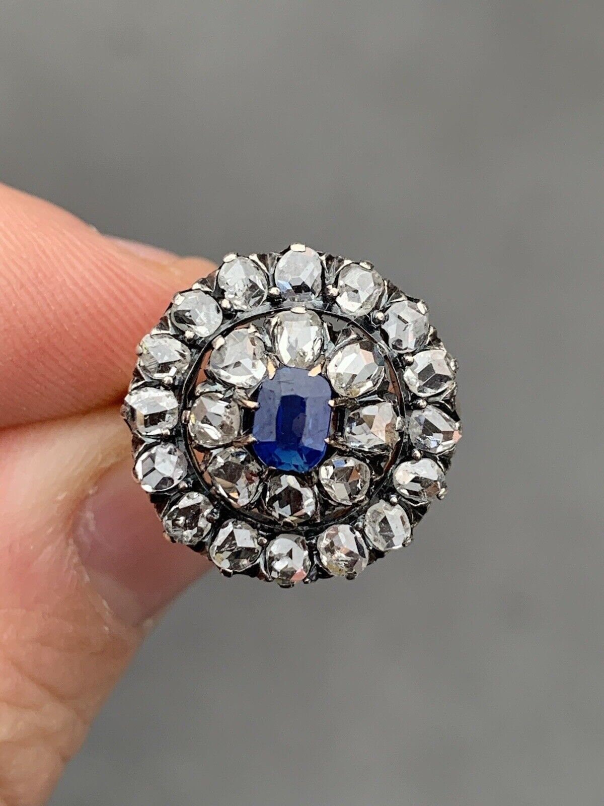G*O*R*G*E*O*U*S* 19th Century Large & Bold 18k Gold VICTORIAN SAPPHIRE / 2.4ct. Rose Cut Diamond  Ring Original Antique Box Included!!!