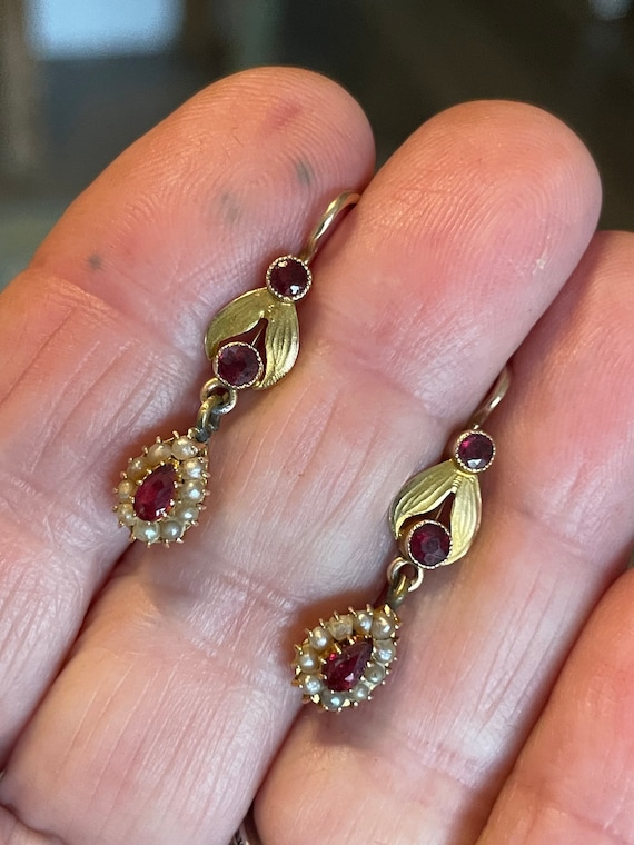 Gorgeous 14k Victorian ANTIQUE GARNET/ Seed Pearls