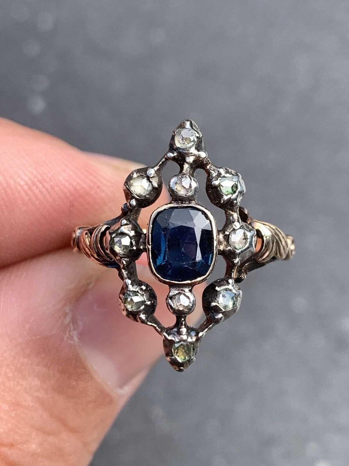 RARE! 18th Century U*N*I*Q*U*E 15k/silver Old Cut Sapphire