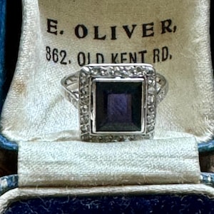C*L*A*S*S*I*C* Art Deco ANTIQUE 18k White Gold SAPPHIRE Diamond *FRENCH* Ring, Circa 1930&#39;s