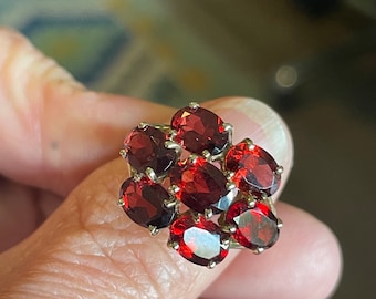 Vintage 1970's *Retro* 9k Gold GARNET Ring, statement ring