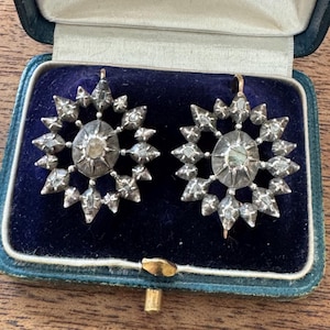 Unique ANTIQUE GEORGIAN 9k Gold Rose Cut Diamond Earrings.Antique Diamond earrings, Georgian, Table Diamonds