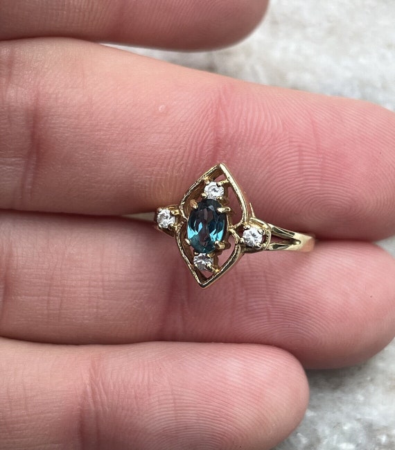 VINTAGE* 9k Gold Faceted Blue Green Spinel Ring C… - image 7