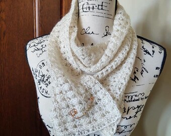 Lacey Shells - 100% Pygora lace scarf - cream