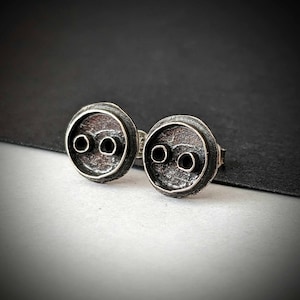 Tribal Primitive Round Silver Stud, Rustic Geometric stud earrings, Oxidized Silver 925 Studs, Edgy Modern Jewelry for Men and Women