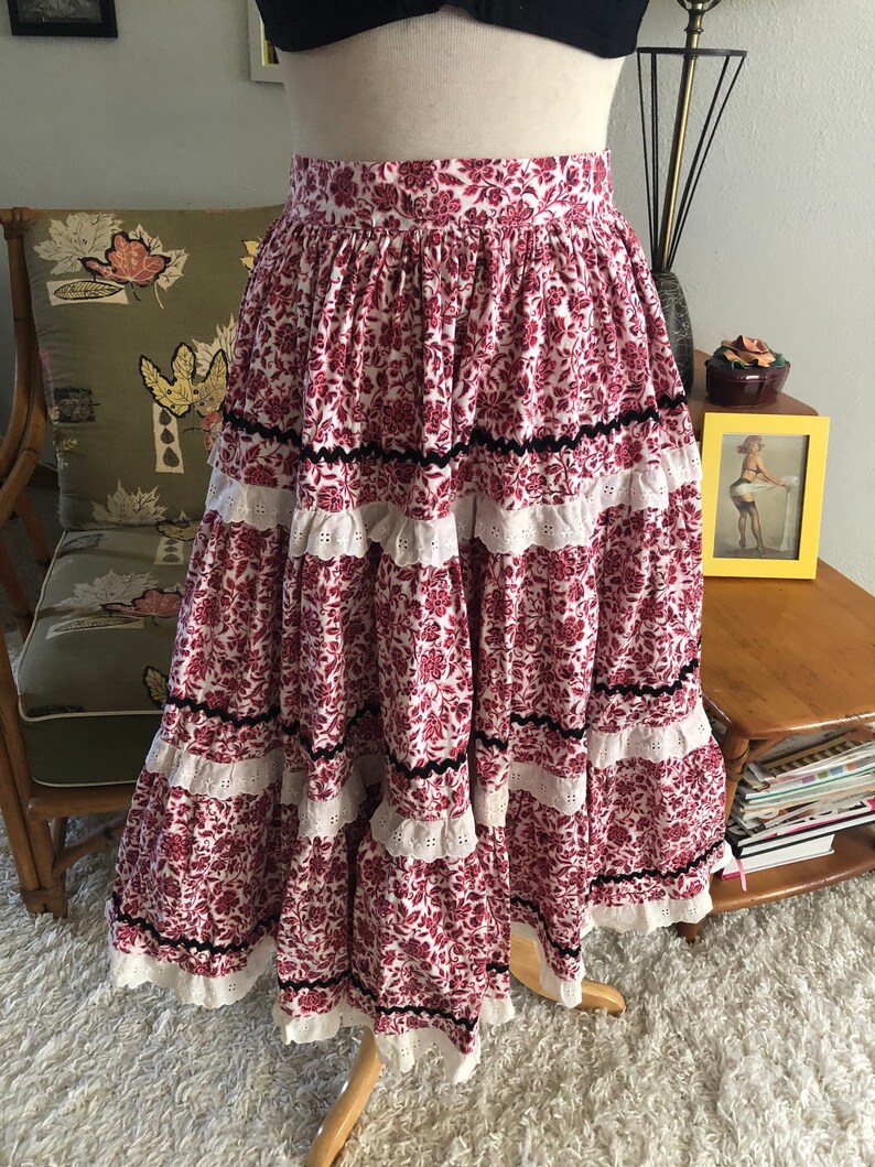 1950s Skirt 50s full skirt floral print patio skirt