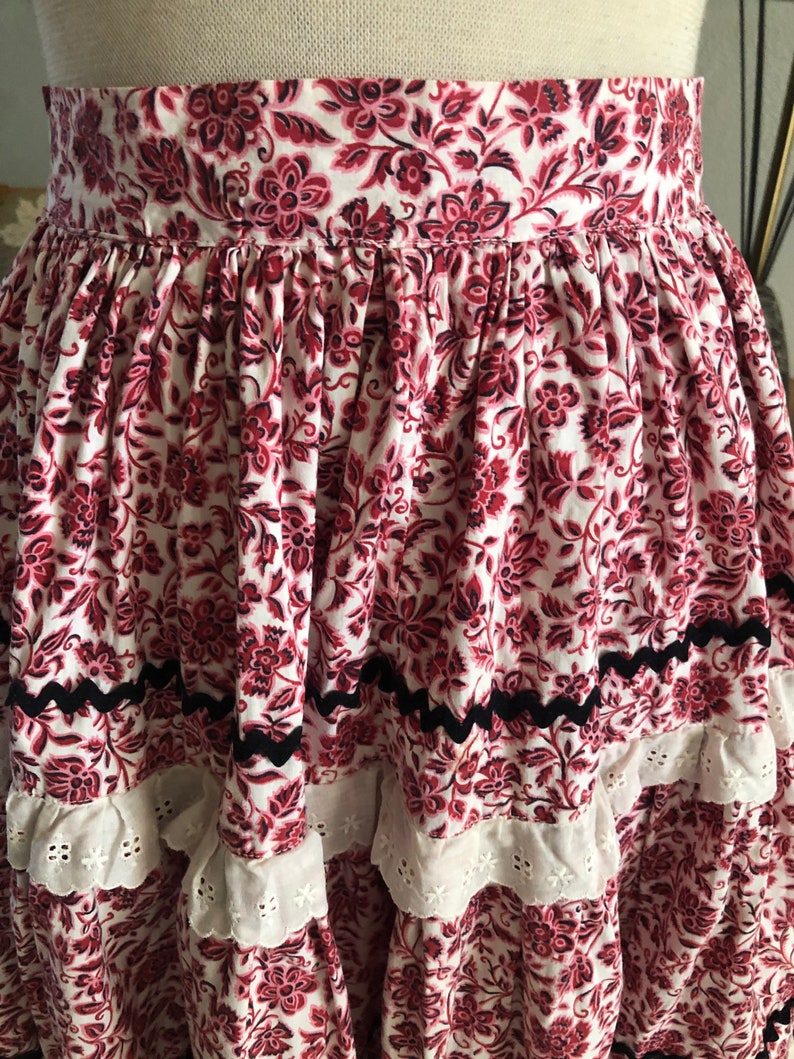 1950s Skirt 50s full skirt floral print patio skirt