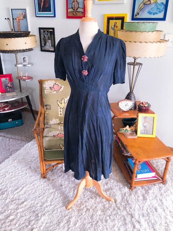 1940s Dress / 40s Rayon Dress / dyed floral dress