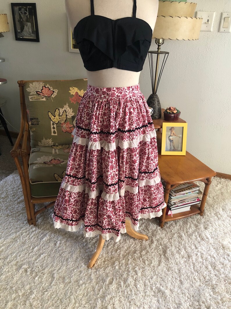 1950s Skirt 50s full skirt floral print patio skirt