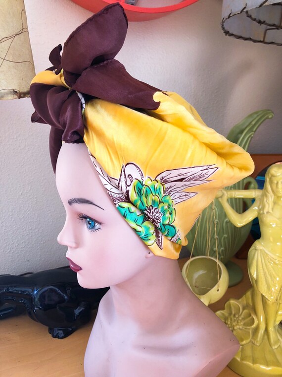 1940s Floral Scarf / 40s silk scarf