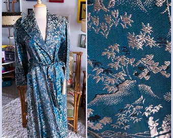 1940s Dressing Gown Robe  / 40s silk robe blue Asian motif / Vintage 1940s Robe Asian Landscape Silk Blue Pinup Loungewear 40s 50s Fade