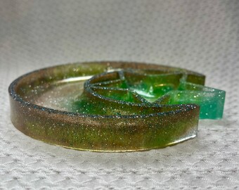 Porte-objets lune et étoile vert et violet : porte-objet unique en résine fabriqué à la main