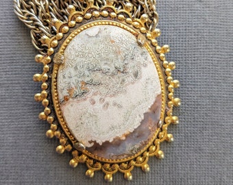 Vintage Agate Cabochon Necklace with Gold Chain ~ Long Stone Necklace 1980s ~ White Lace Agate ~ Boho Babe Jewelry