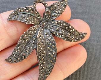 Poison Ivy Brooch ~  Marcasite Sterling Silver ~ High Quality VINTAGE Jewelry ~ Filigree Marcasit Brooch ~ Silver and Black Jewelry ~ 1950s