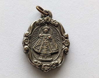 Infant Jesus of Prague Vintage Medallion ~ Sacred heart Opposite Side ~ Flower Child of Prague Pendant D209