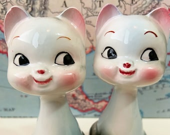 Vintage Kitty Cats Collectible Salt and Pepper Shakers