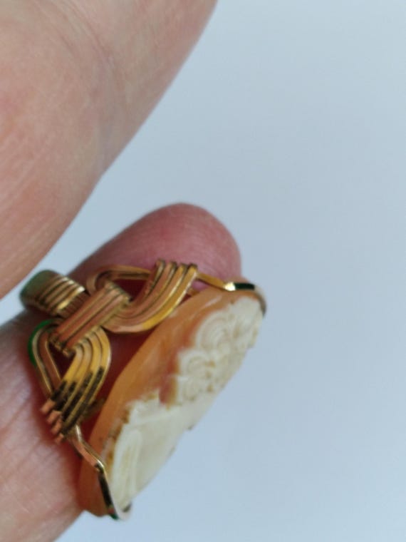 Ring (pre-owned but like new), unsigned and no ot… - image 7