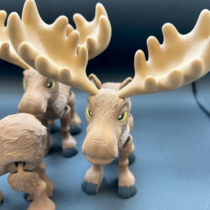 Majestic 7” Articulated Moose – Large Antlers & Subtle Yellow Eyes – Stunning and Unique!