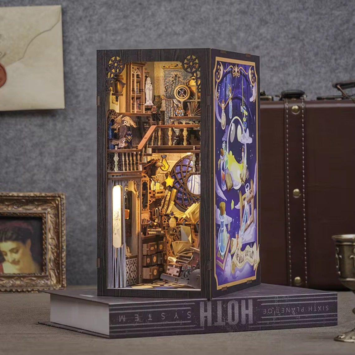 Book nook Constellation