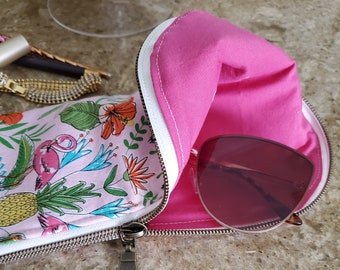 Flamingo Print Soft Zippered Sunglasses Case