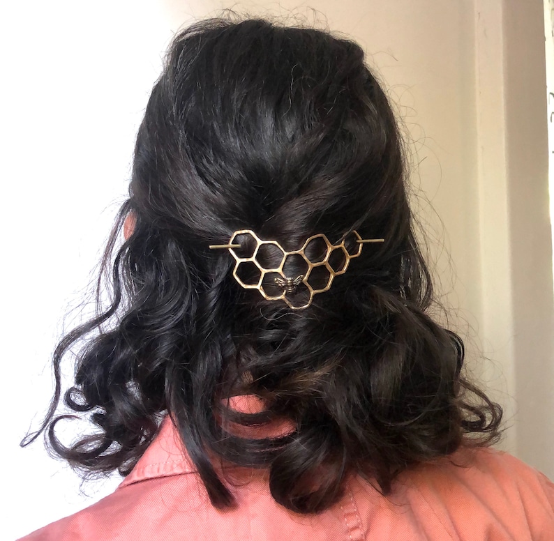 Handmade Large Brass Honeycomb Handmade Hair Bun Slide Pin with Dangling Bee Hair Twist Bun Pin 画像 3