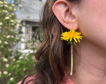 THE ORIGINAL Flower Hold Vase Dangle Drop 14k goldfilled spiral stud earring wildflower coil earring